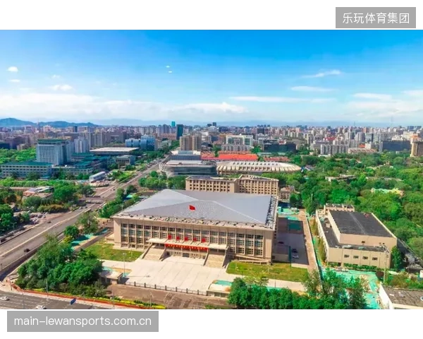 上海八万人体育场的数据中枢已接入能耗管理模块，赛事期间单位面积能耗降低了18%
